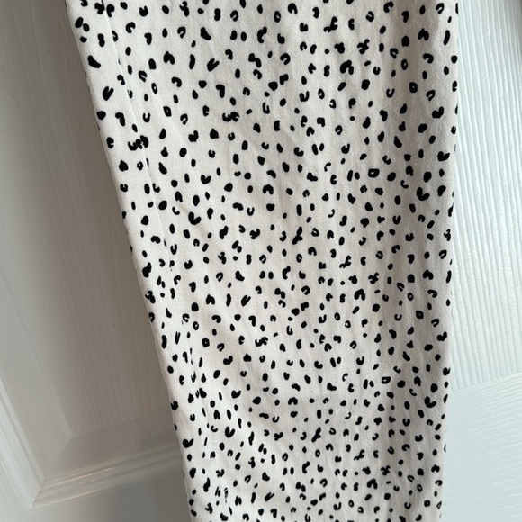 Old Navy Pixie Black and White Pants - Picture 2 of 4